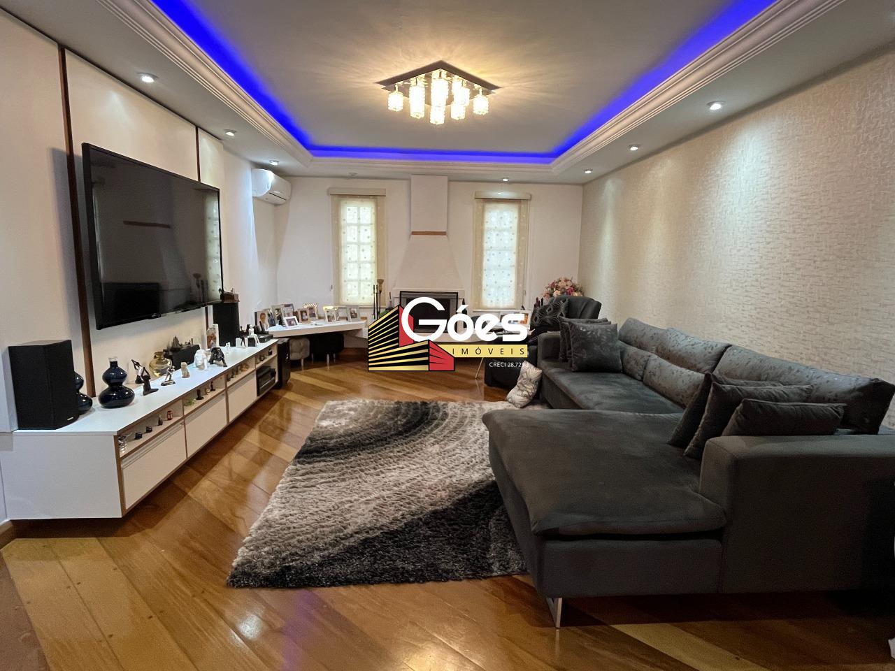 Casa em Condomínio à venda em Parque Terra Nova II: Sala de TV