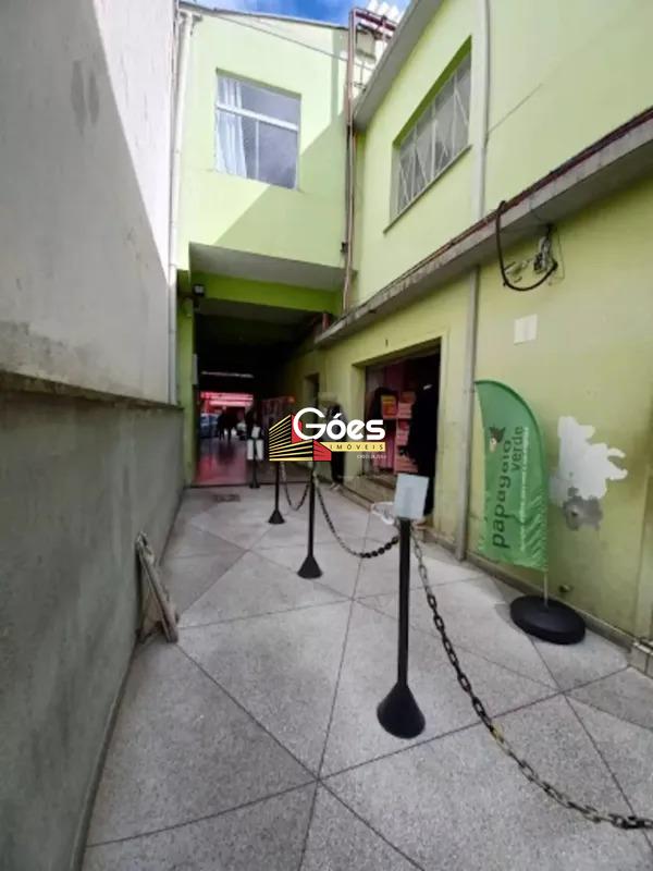 Salas/Conjuntos à venda em Centro: 