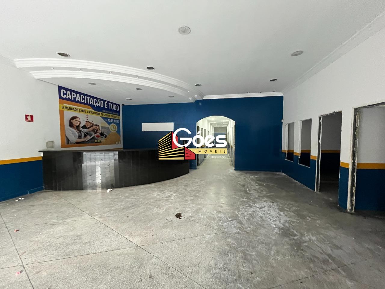 Salão para aluguel em Vila Guarani: 