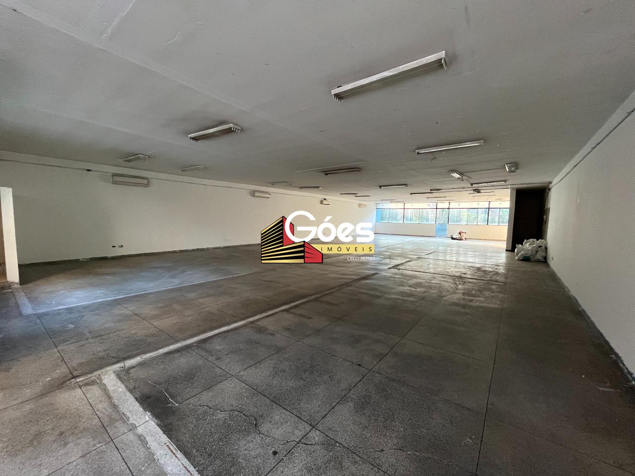 Salão para aluguel em Vila Guarani: 