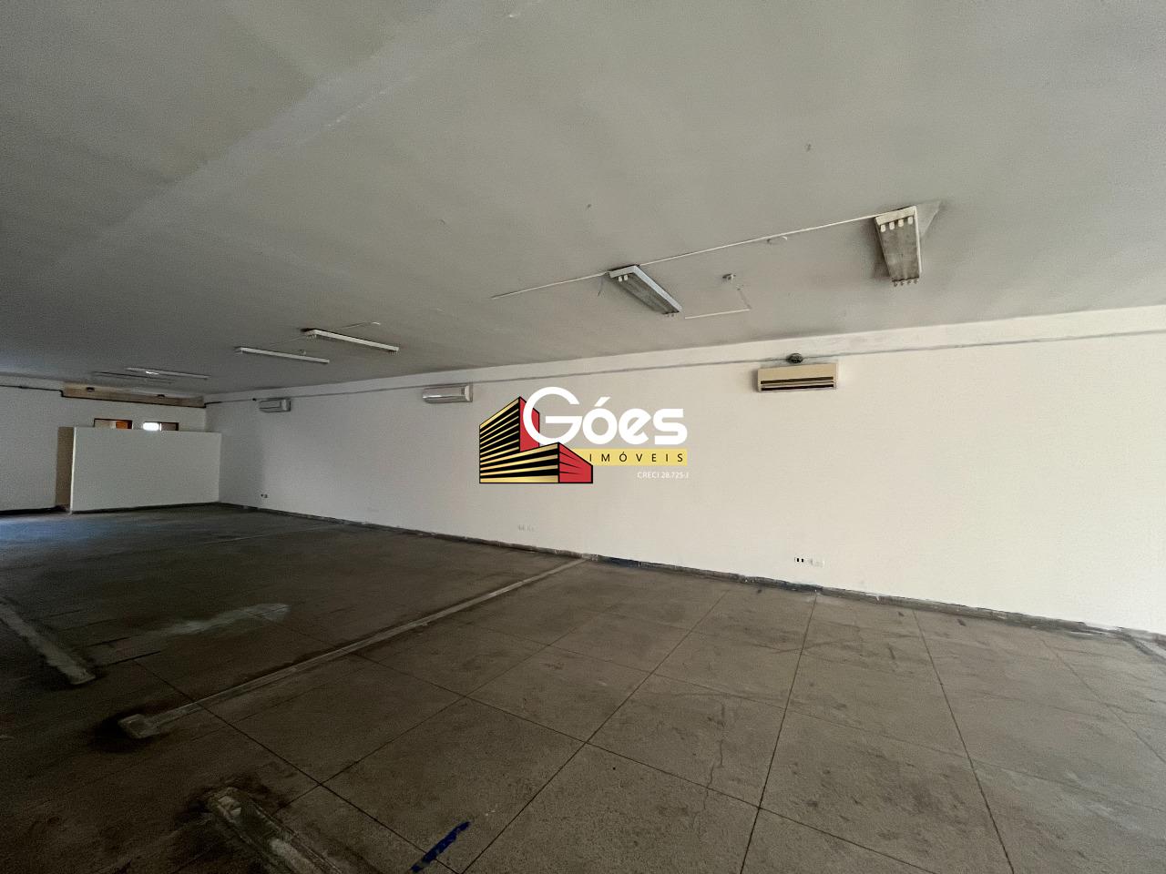 Salão para aluguel em Vila Guarani: 