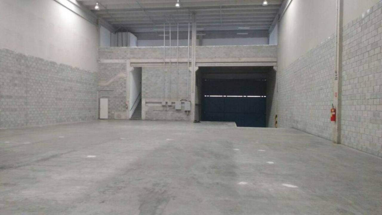 Depósito-Galpão-Armazém para alugar, 1025m² - Foto 29