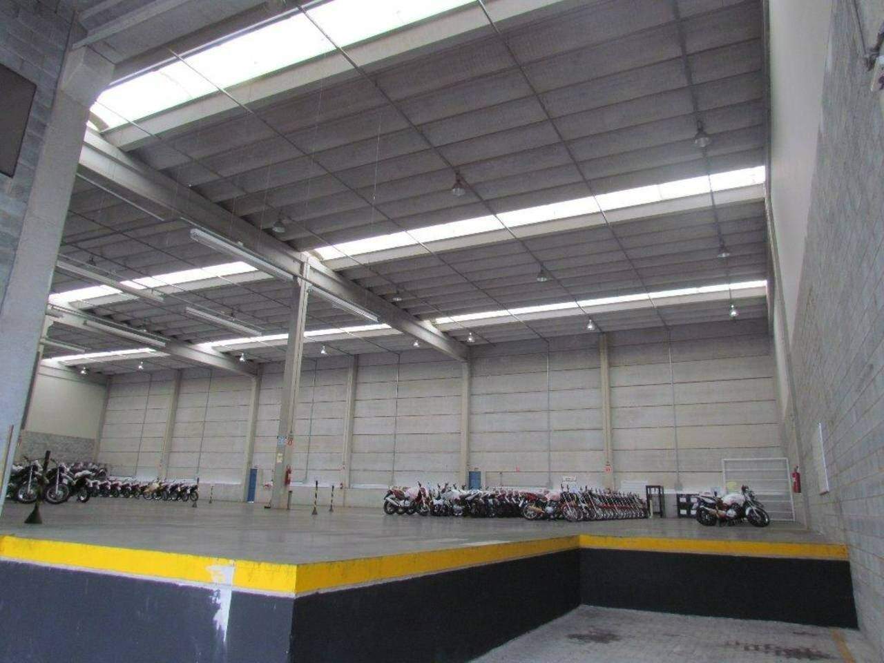 Depósito-Galpão-Armazém para alugar, 1025m² - Foto 2
