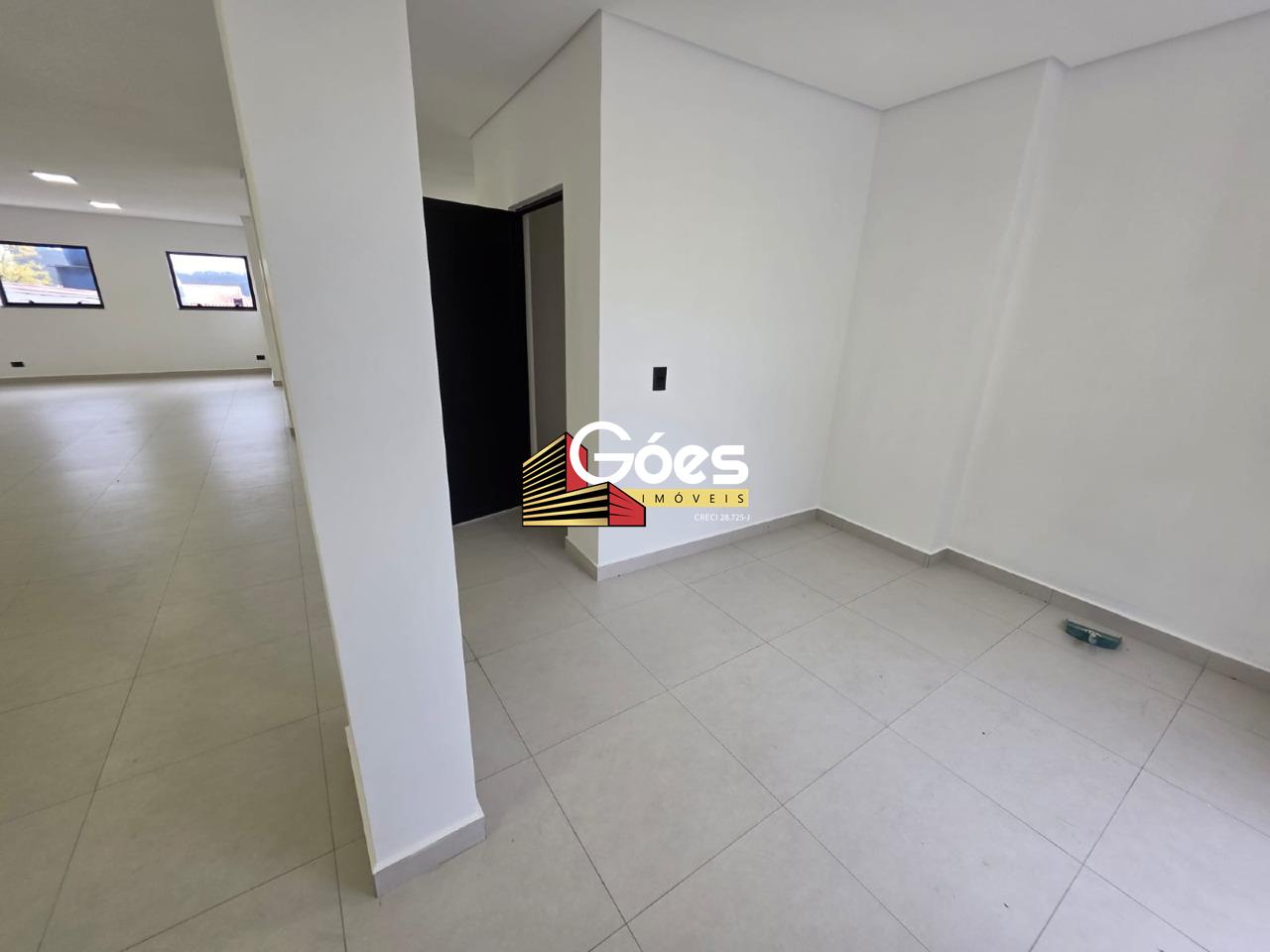 Salas/Conjuntos para aluguel em Matriz: 