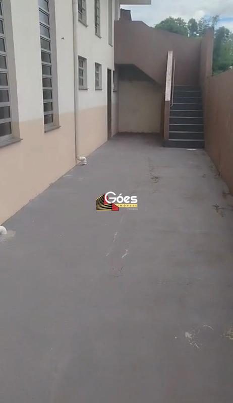 Salão para aluguel em Jardim São Jorge do Guapituba: 