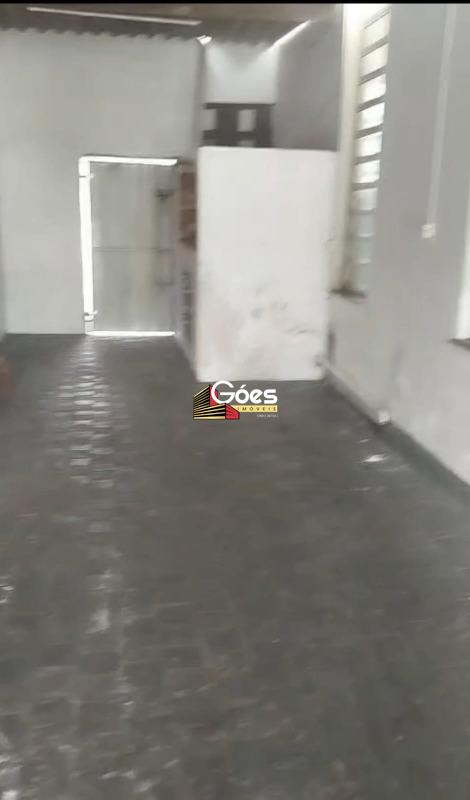 Salão para aluguel em Jardim São Jorge do Guapituba: 