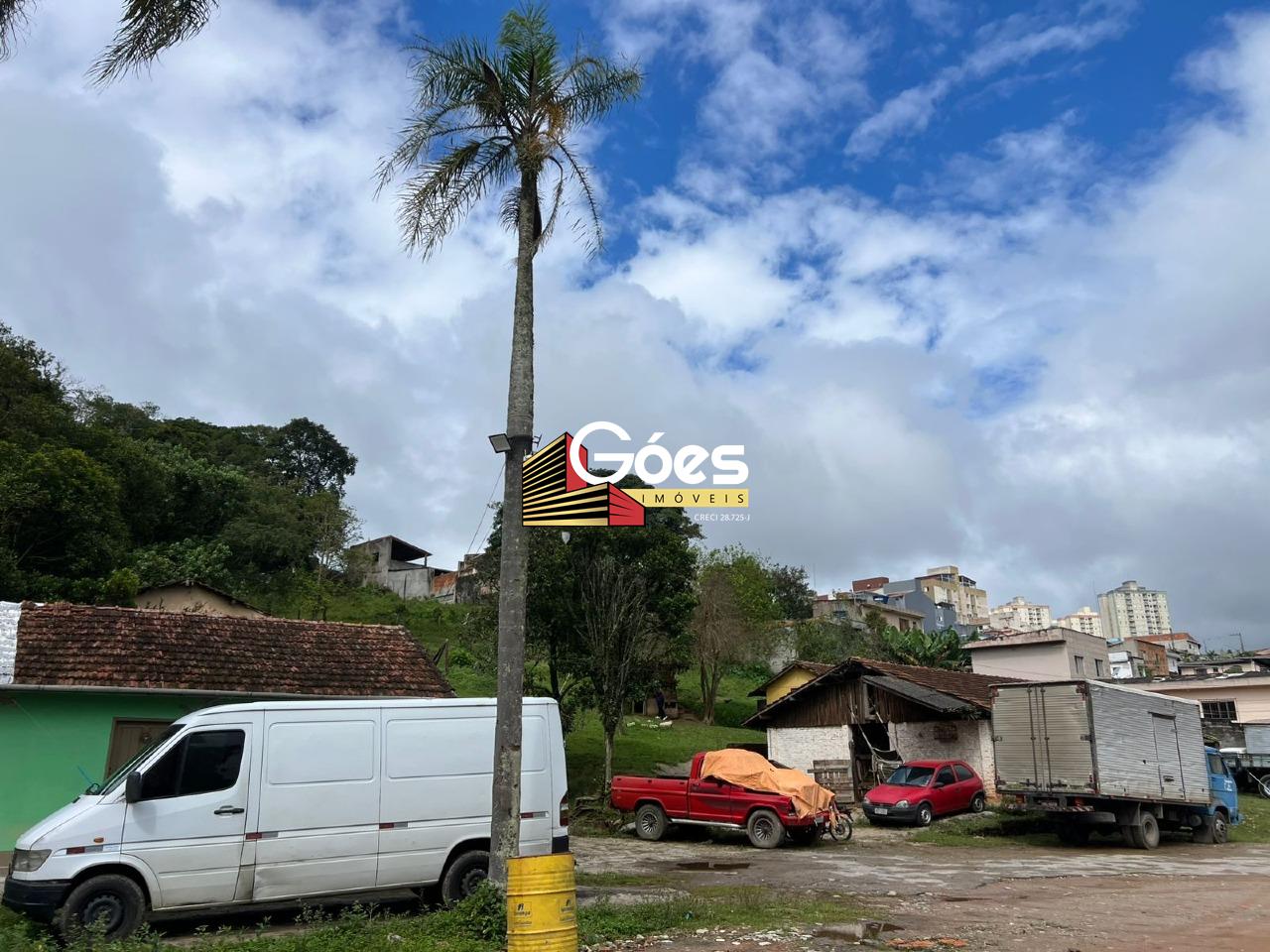 Terreno à venda em Vila Falchi: 