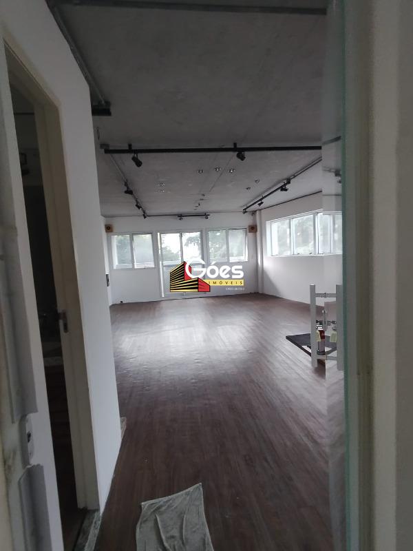 Salas/Conjuntos para aluguel em Saúde: 