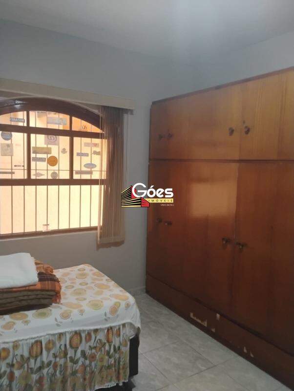 Casa à venda em Vila Emílio: 