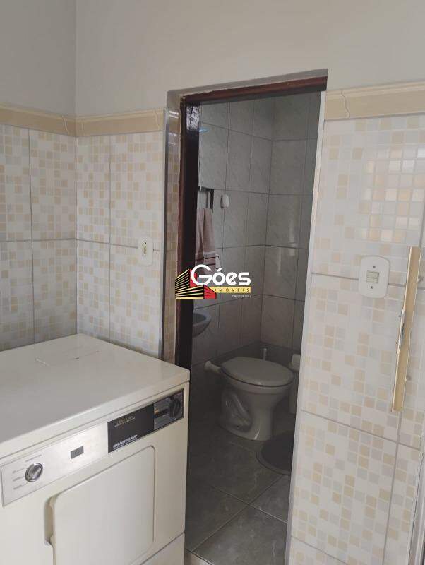 Casa à venda em Vila Emílio: 