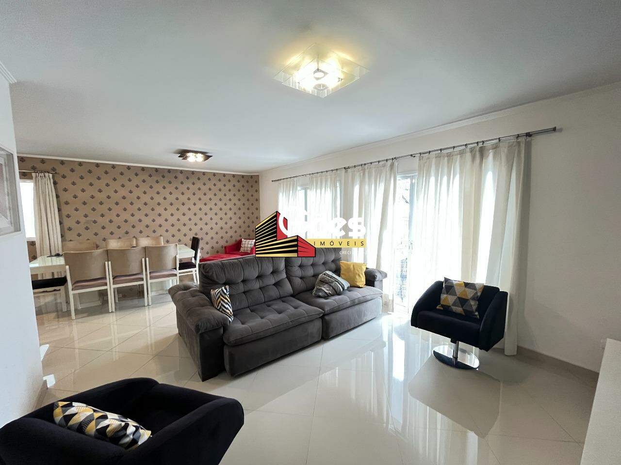 Casa à venda em Parque Terra Nova II: Sala de tv
