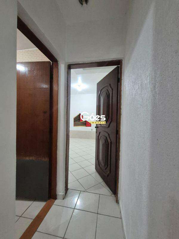 Casa para aluguel em Jardim Itapeva: 