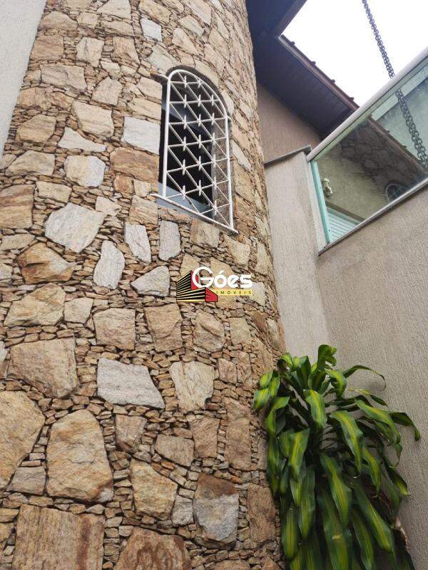 Casa à venda em Vila Bocaina: 