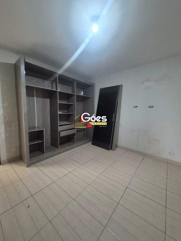 Apartamento para aluguel em Vila Emílio: 