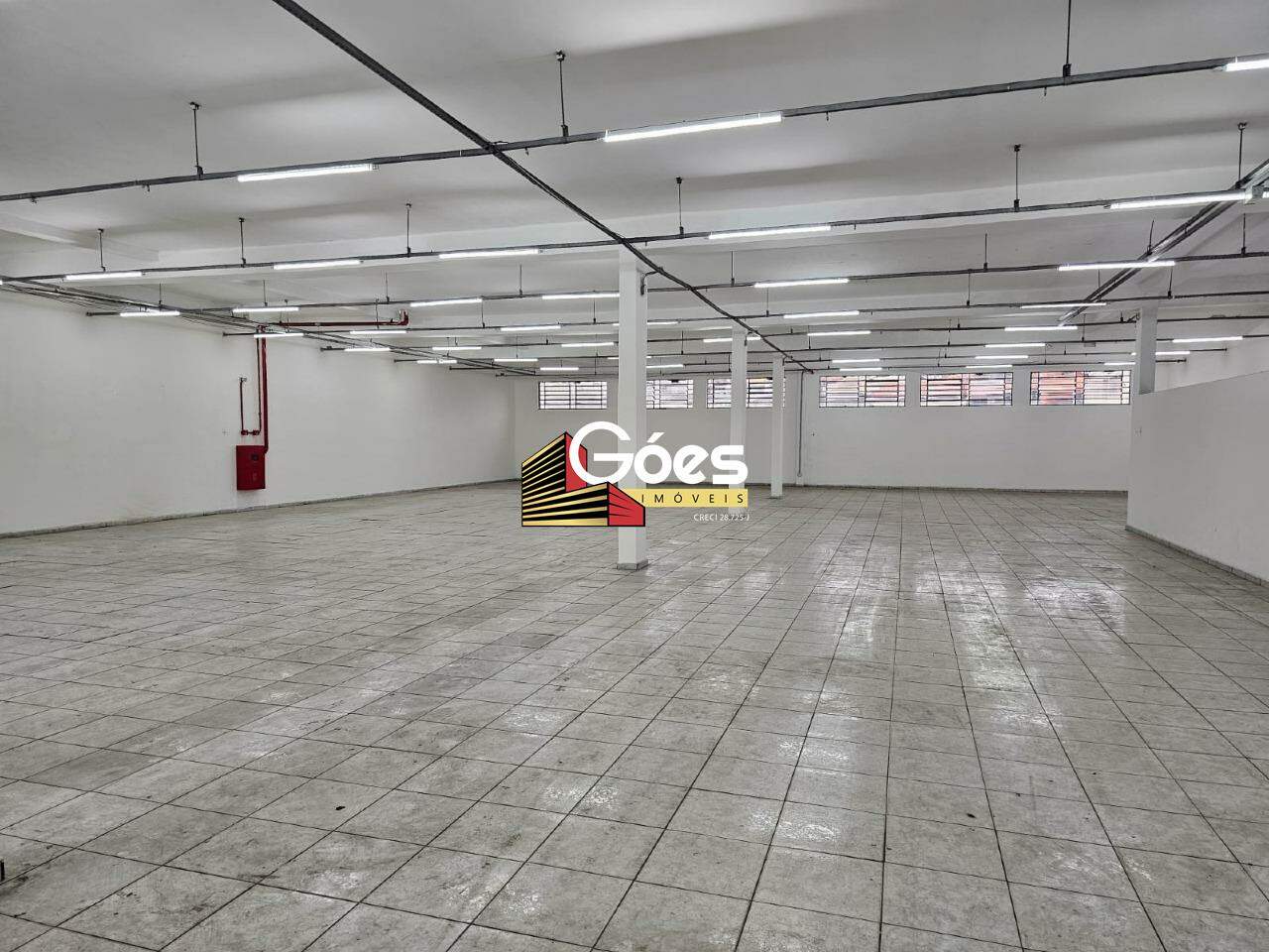 Prédio para aluguel em Jardim Quarto Centenário: 