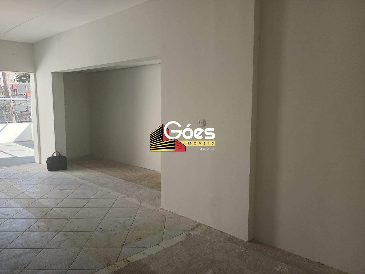 Salão para aluguel em Jardim Pilar: 