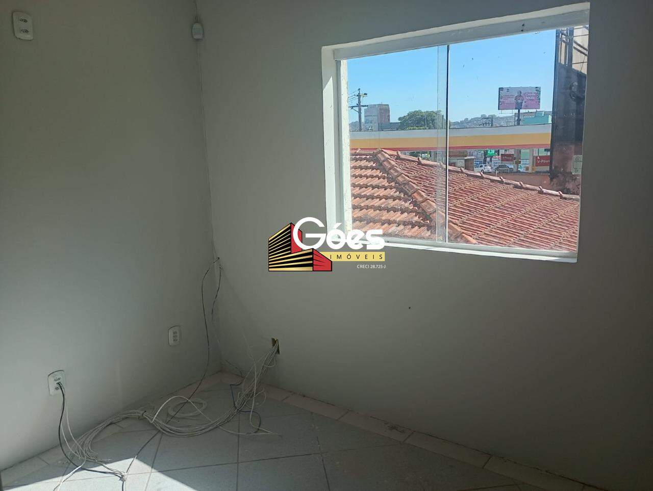 Salão para aluguel em Jardim Pilar: 