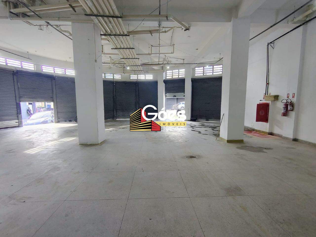 Salão para aluguel em Vila Palmares: 