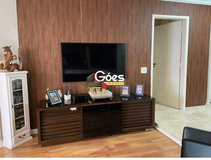 Apartamento à venda em Moema: 