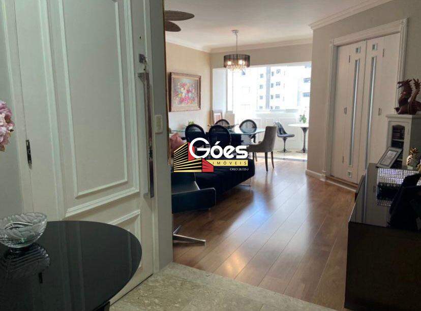 Apartamento à venda em Moema: 