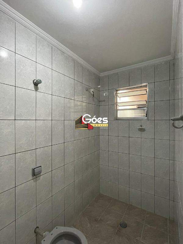 Casa à venda com 3 quartos, 180m² - Foto 17