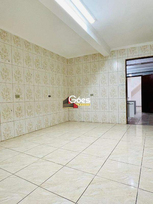 Casa à venda com 3 quartos, 180m² - Foto 15