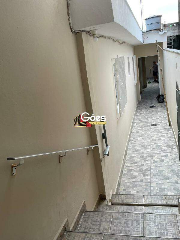 Casa à venda com 3 quartos, 180m² - Foto 5