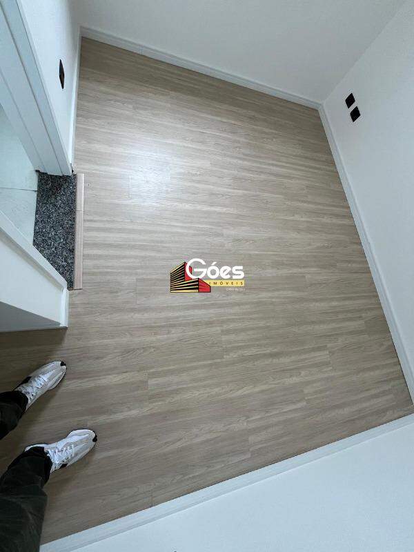 Apartamento para alugar com 2 quartos, 110m² - Foto 15