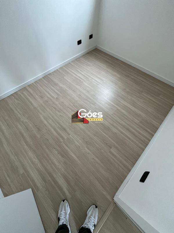 Apartamento para alugar com 2 quartos, 110m² - Foto 16