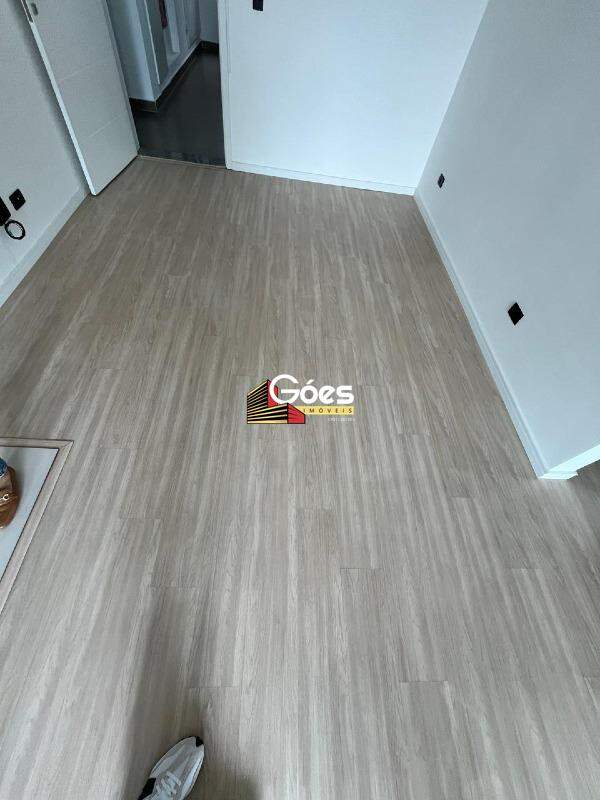 Apartamento para alugar com 2 quartos, 110m² - Foto 18