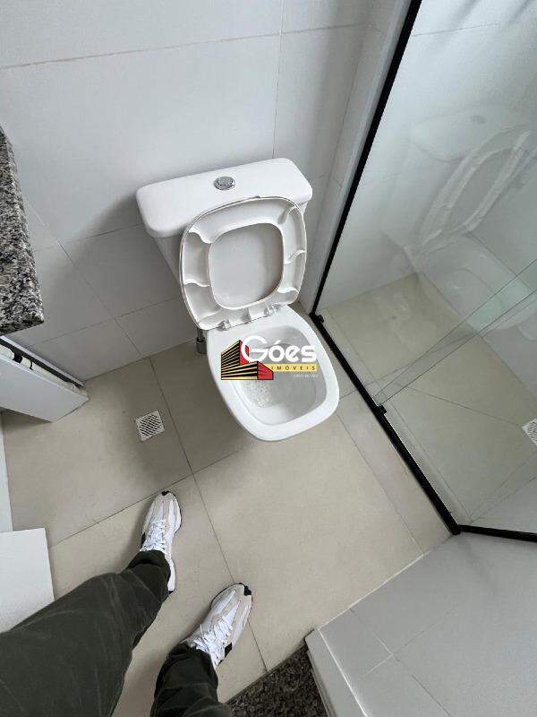 Apartamento para alugar com 2 quartos, 110m² - Foto 12