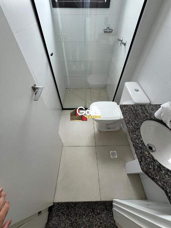 Apartamento para alugar com 2 quartos, 110m² - Foto 19
