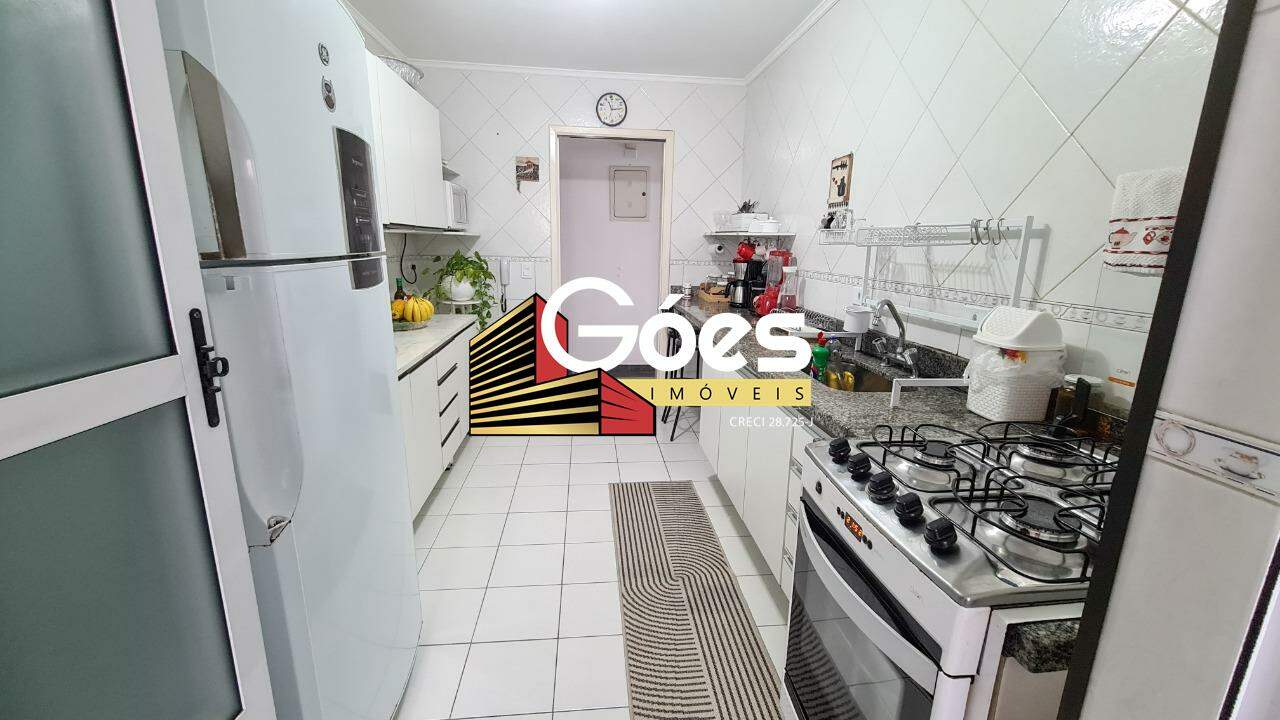 Apartamento à venda com 3 quartos, 104m² - Foto 3