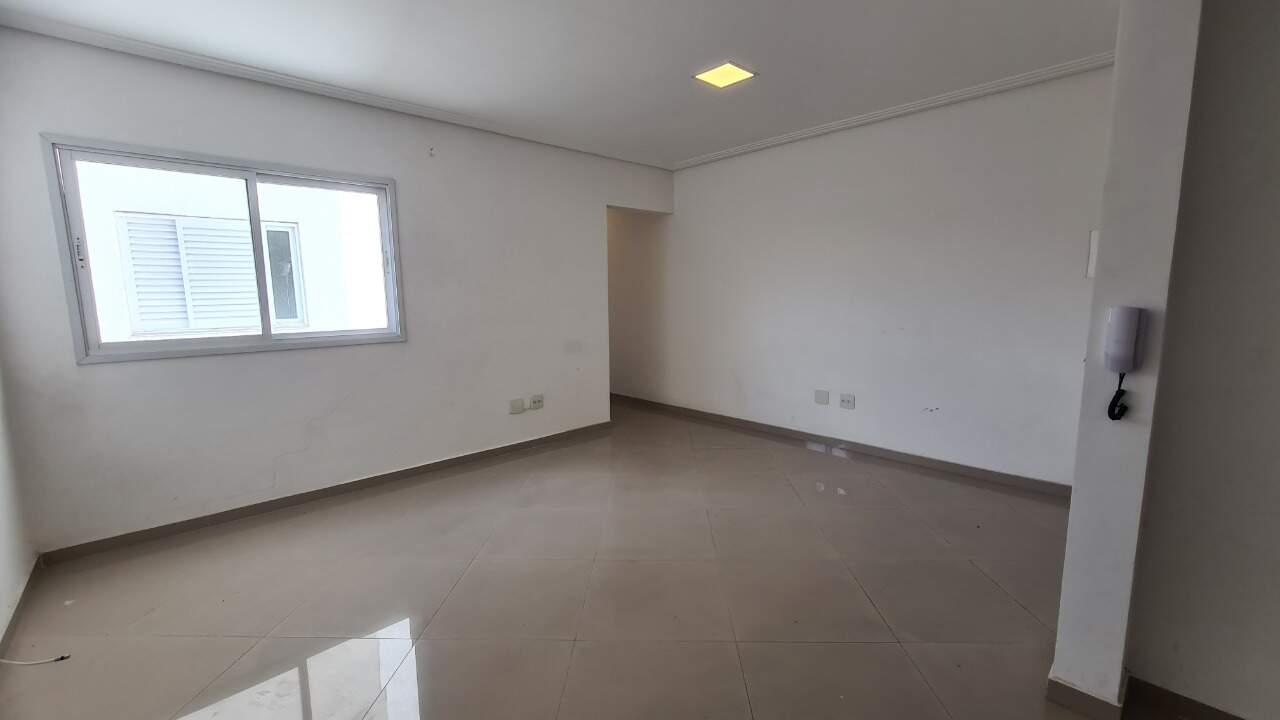 Apartamento para alugar com 2 quartos, 70m² - Foto 3