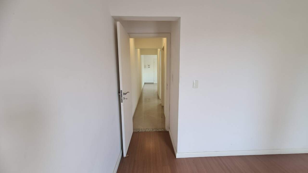 Apartamento para alugar com 2 quartos, 70m² - Foto 19