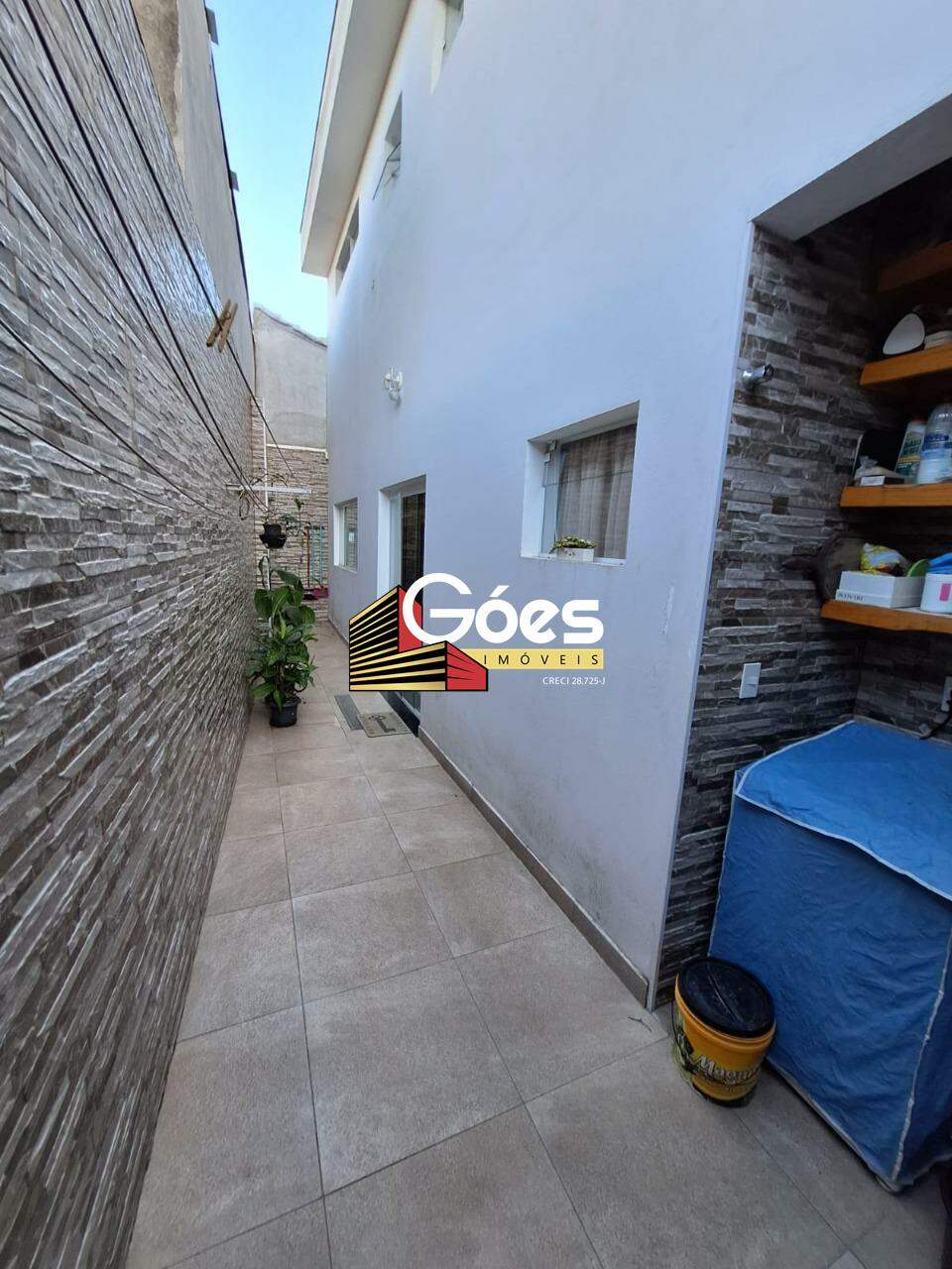 Sobrado à venda com 2 quartos, 200m² - Foto 7