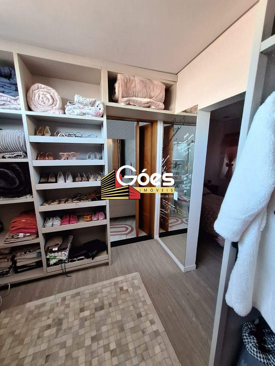 Sobrado à venda com 2 quartos, 200m² - Foto 33