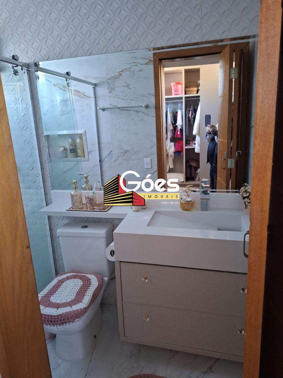 Sobrado à venda com 2 quartos, 200m² - Foto 35