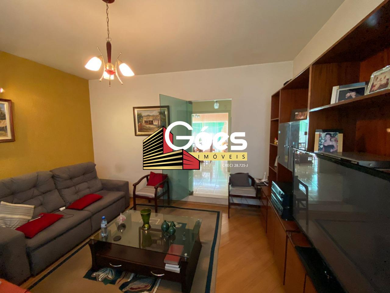 Sobrado à venda em Campestre: 