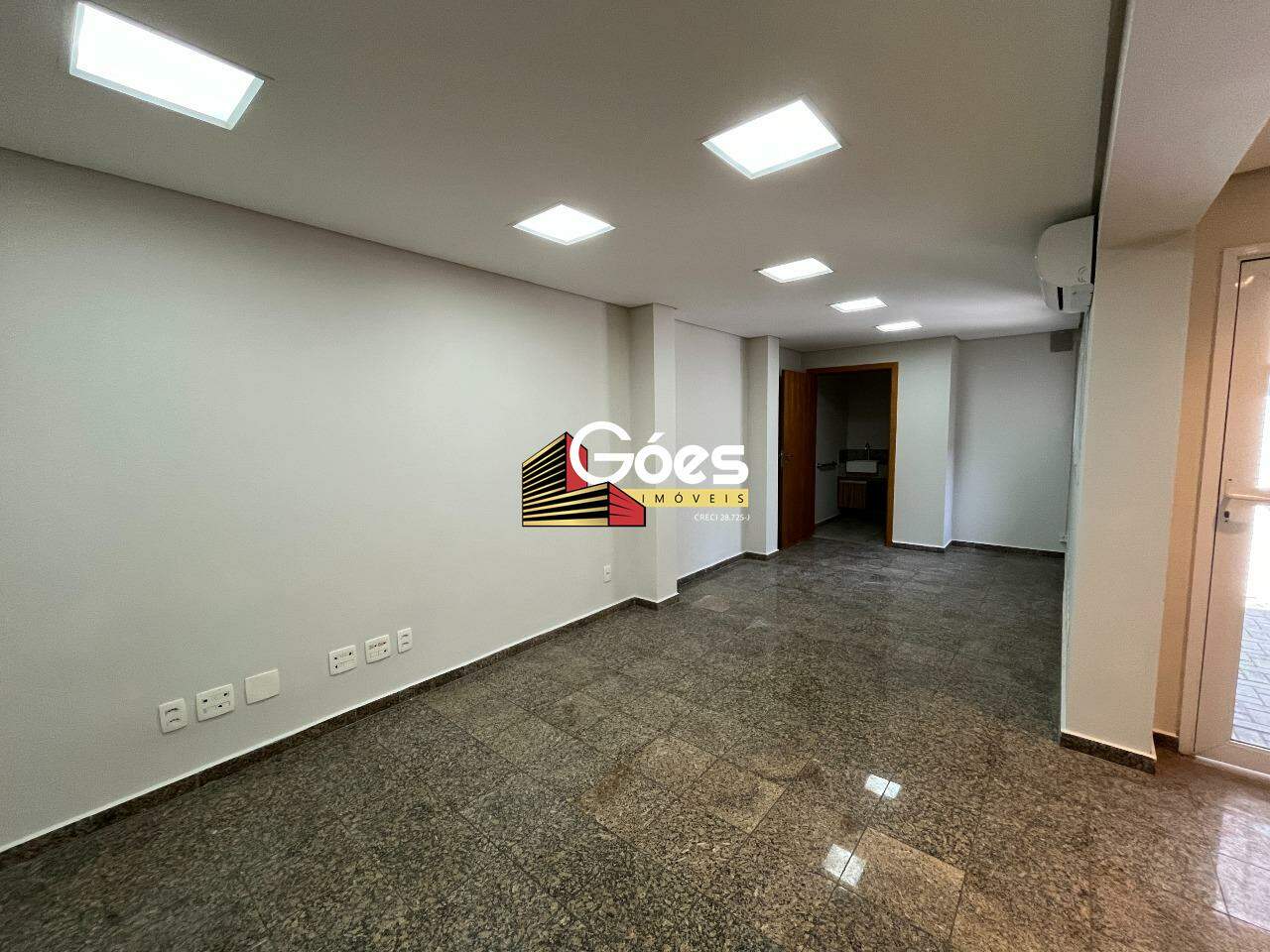 Prédio Inteiro para alugar, 270m² - Foto 19