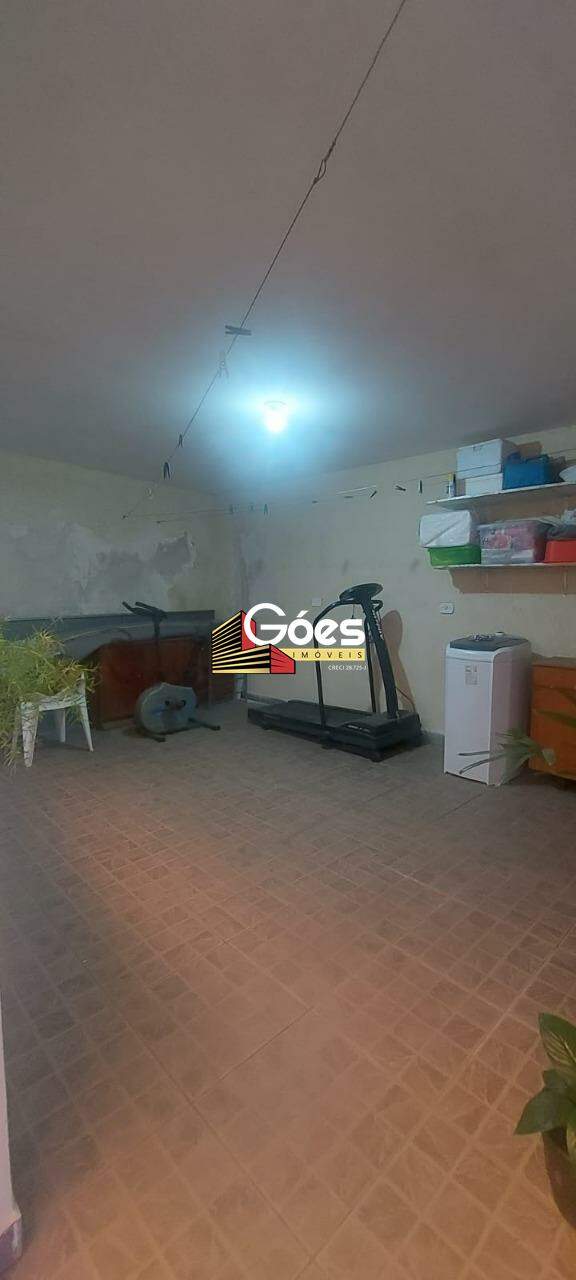 Sobrado à venda com 3 quartos, 180m² - Foto 13