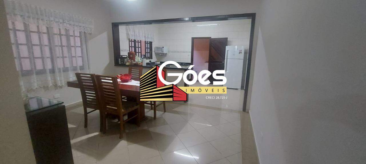 Sobrado à venda com 3 quartos, 180m² - Foto 3