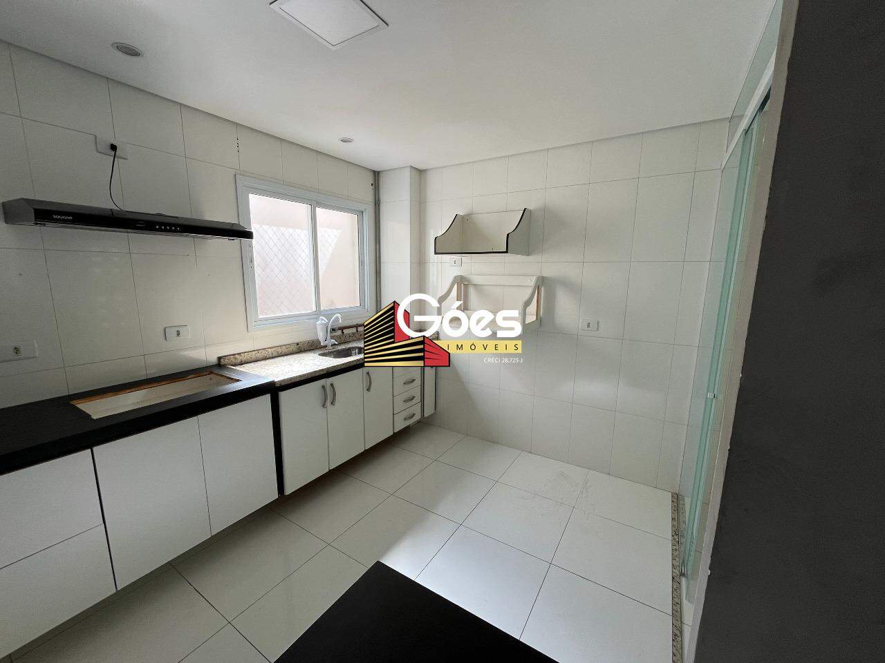 Apartamento para alugar com 2 quartos, 76m² - Foto 4