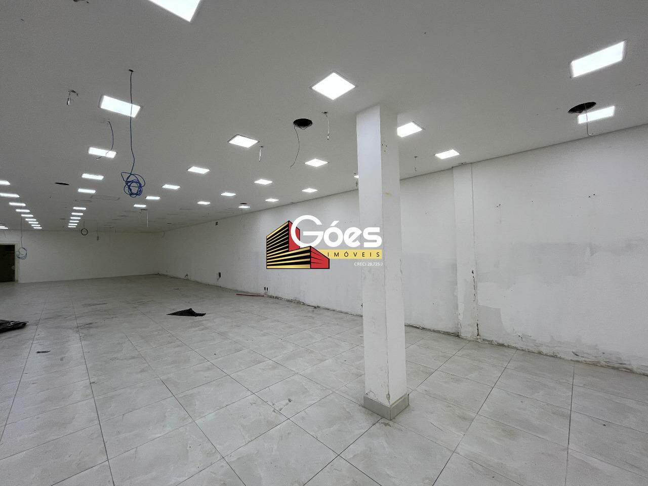 Loja-Salão para alugar, 300m² - Foto 4