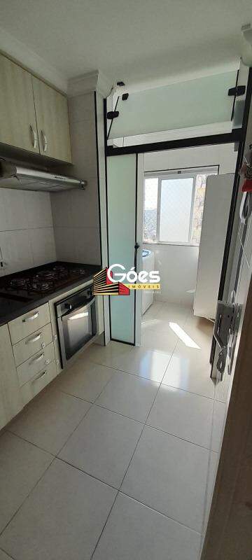 Apartamento à venda com 2 quartos, 52m² - Foto 6