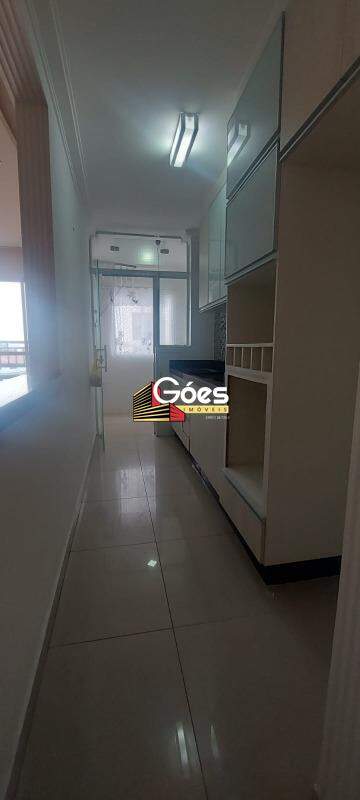 Apartamento à venda com 2 quartos, 56m² - Foto 3