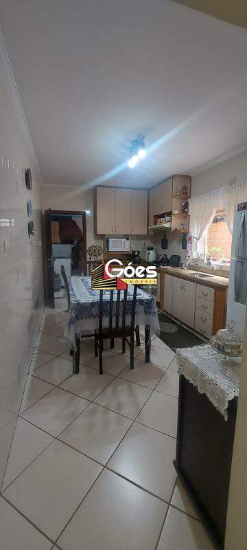 Sobrado à venda com 3 quartos, 234m² - Foto 10