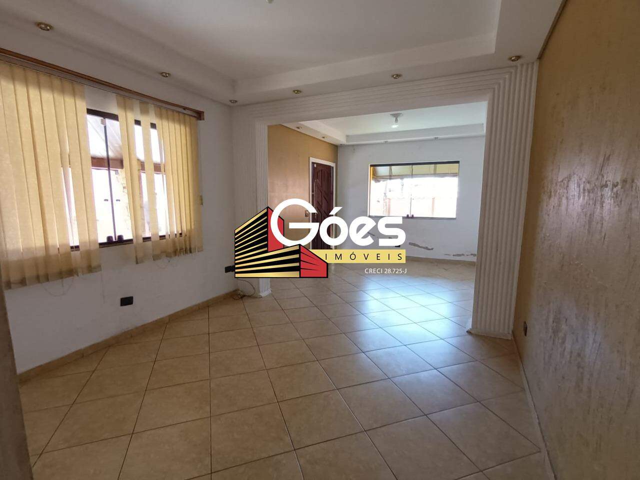 Casa à venda com 4 quartos, 209m² - Foto 3