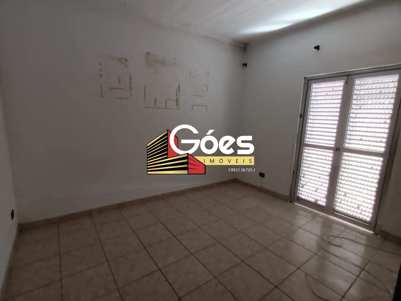 Casa à venda com 4 quartos, 209m² - Foto 15