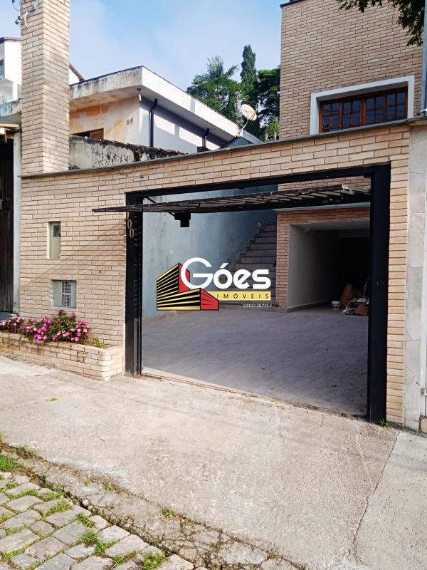 Sobrado à venda em Colônia: 